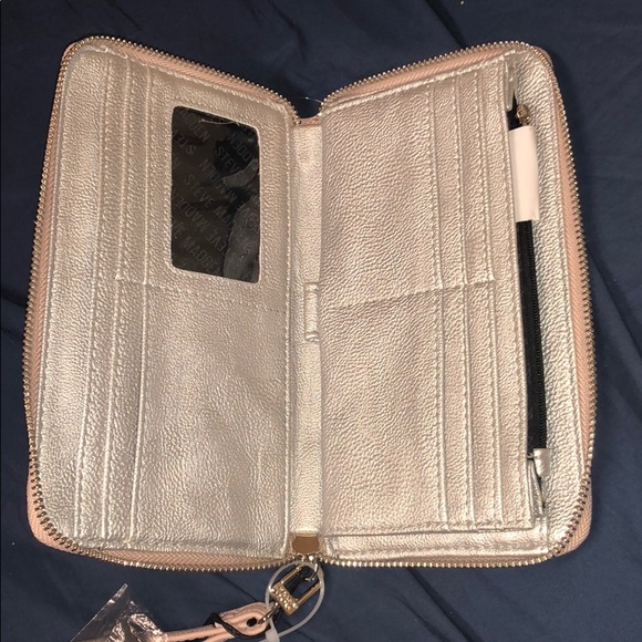 Wristlet - Picture 2 of 2